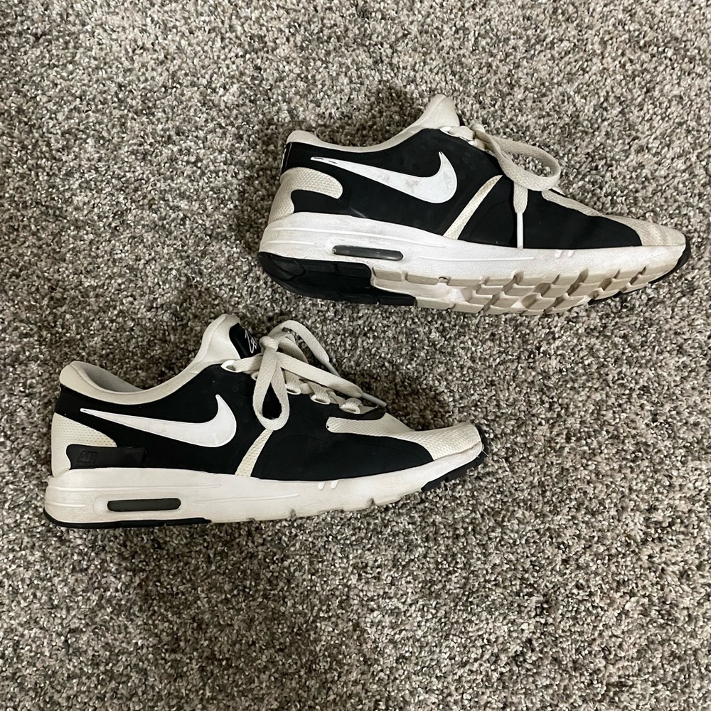 Black and White Air Max Nikes